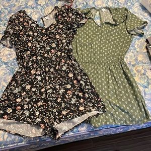 Bundle of two rompers